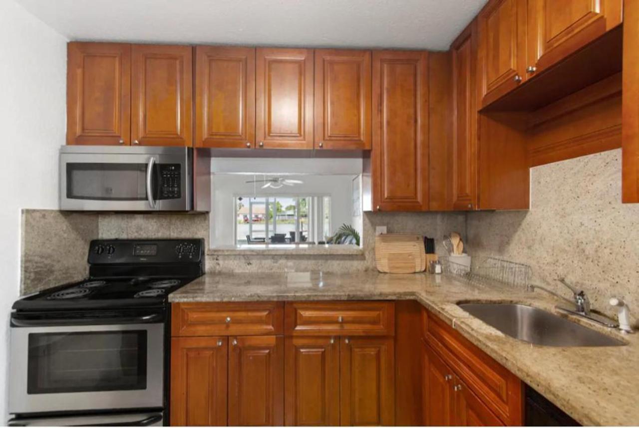 Villa Lake Life - 3 2 Lake House Near Hardrock Casino Fort Lauderdale Exterior foto