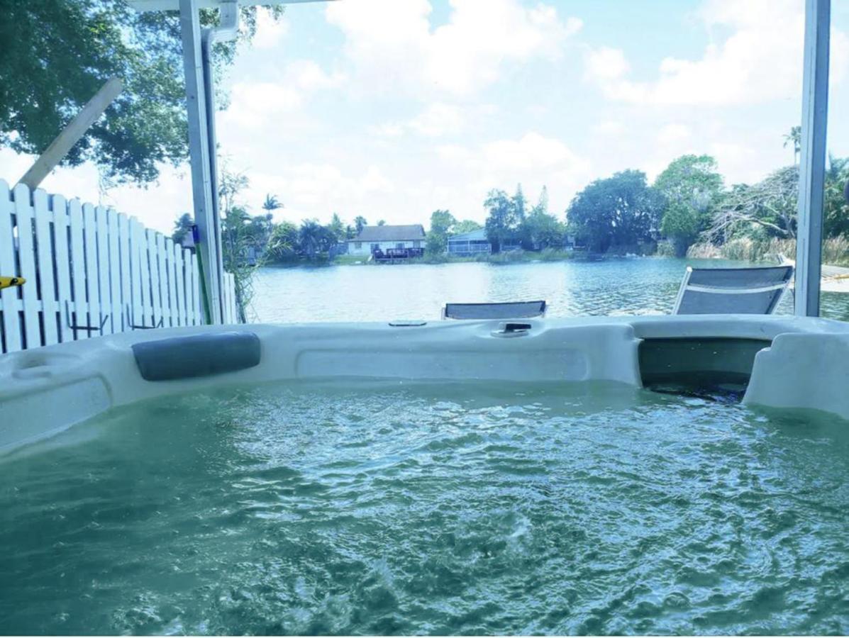 Villa Lake Life - 3 2 Lake House Near Hardrock Casino Fort Lauderdale Exterior foto